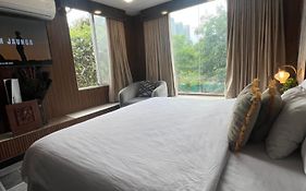 The Life Style Lodges Opp Centaurus Mall